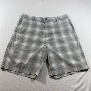 Chaps Golf 78 men’s golfers shorts plaid gray white pockets athletic sho…